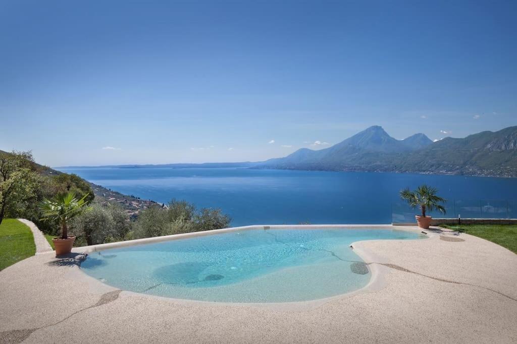 Villa Divina - Apt Divina Con Piscina E Vista Lago Castelletto Di Brenzone Esterno foto