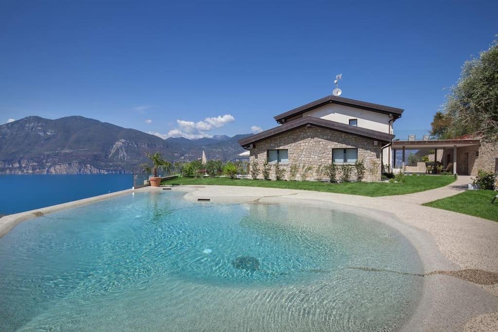 Villa Divina - Apt Divina Con Piscina E Vista Lago Castelletto Di Brenzone Esterno foto
